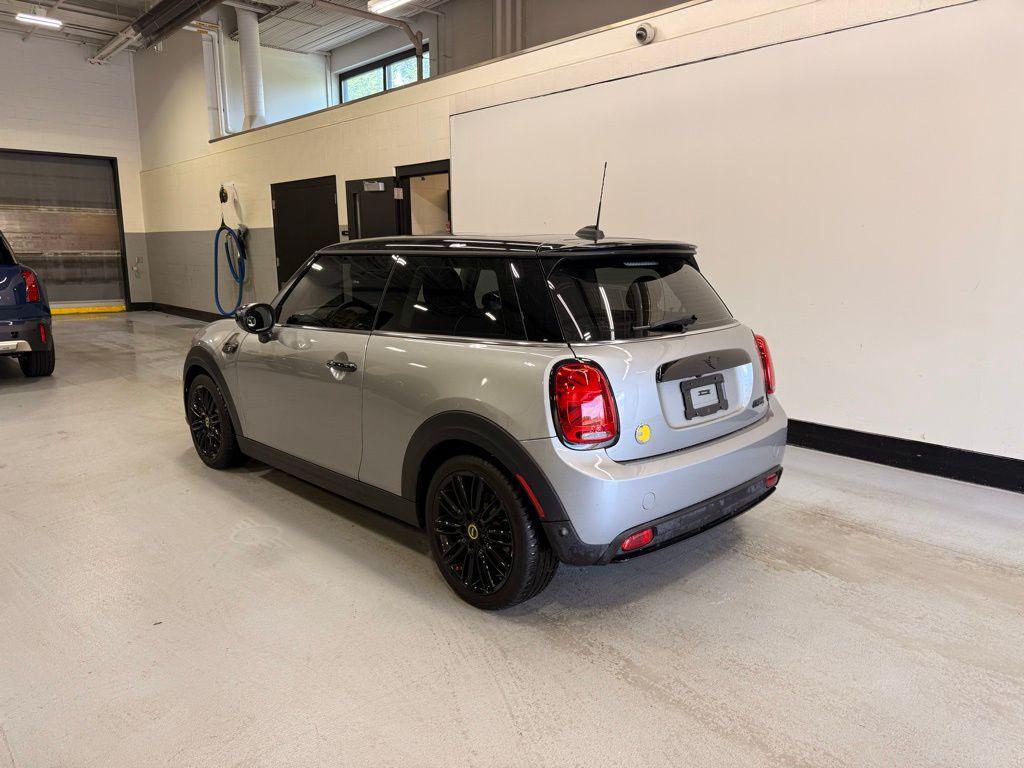used 2024 MINI Hardtop car, priced at $24,999