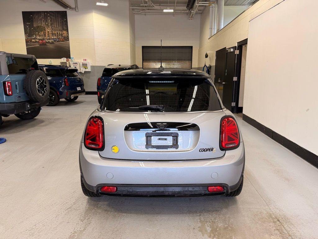 used 2024 MINI Hardtop car, priced at $24,999