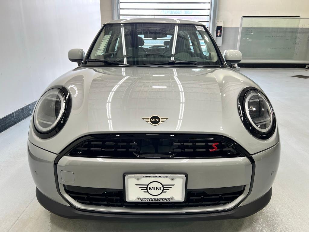 new 2025 MINI Hardtop car, priced at $35,595