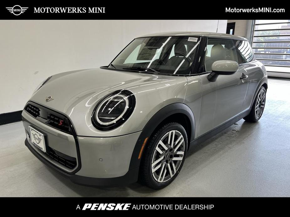 new 2025 MINI Hardtop car, priced at $35,595