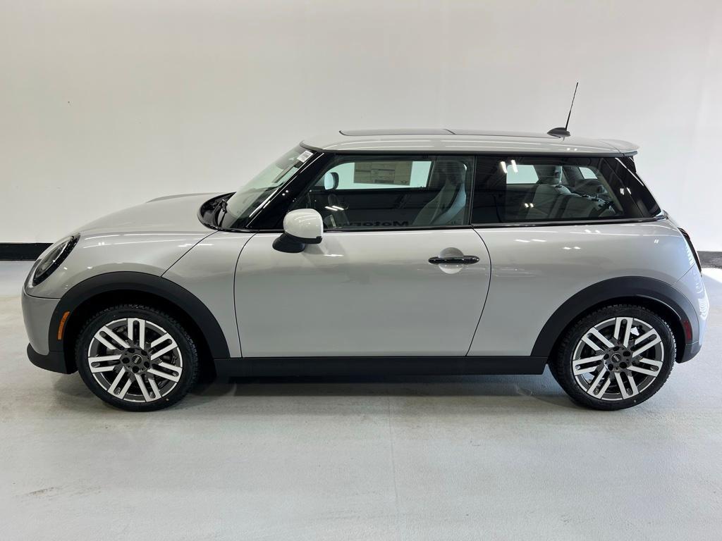 new 2025 MINI Hardtop car, priced at $35,595