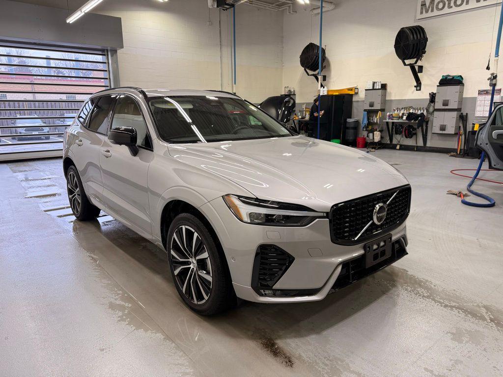 used 2023 Volvo XC60 car, priced at $37,499