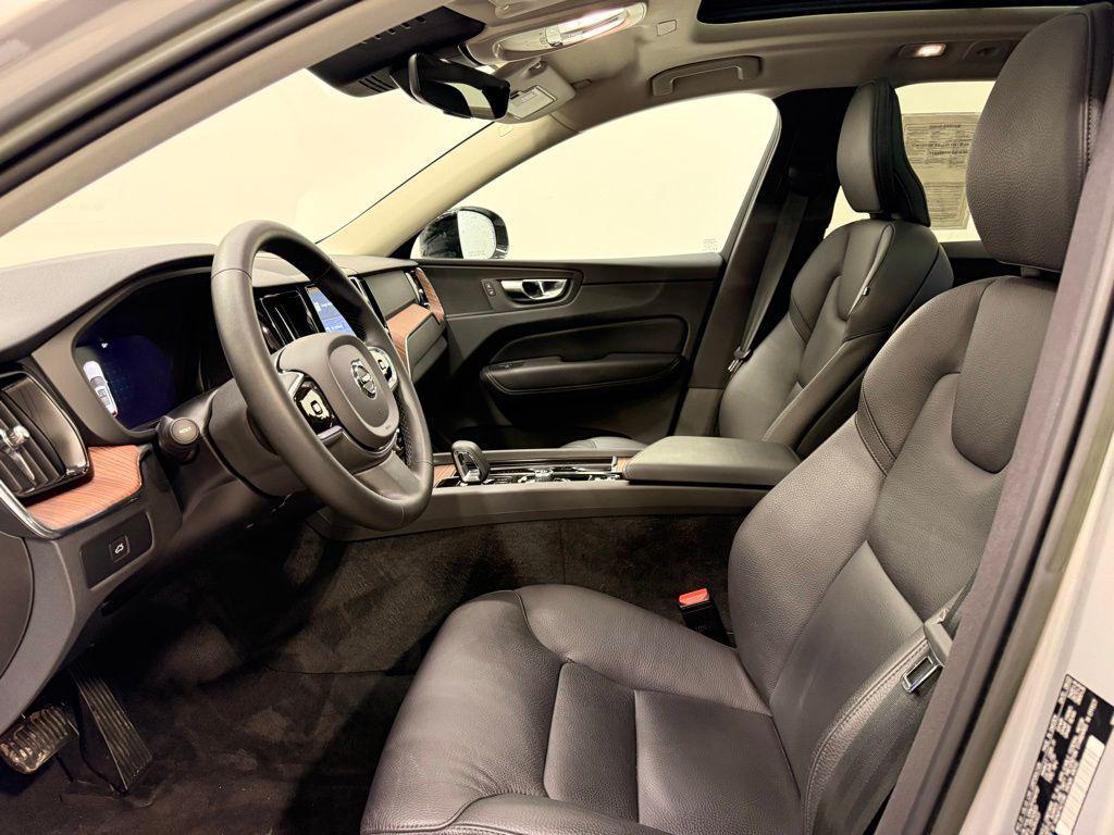 used 2023 Volvo XC60 car, priced at $37,499