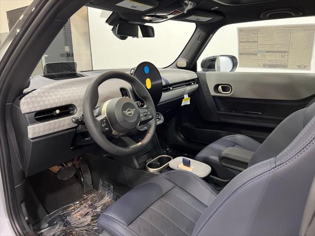 new 2025 MINI Hardtop car, priced at $38,630