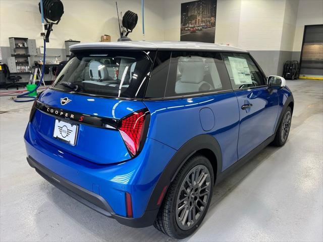 new 2025 MINI Hardtop car, priced at $37,295