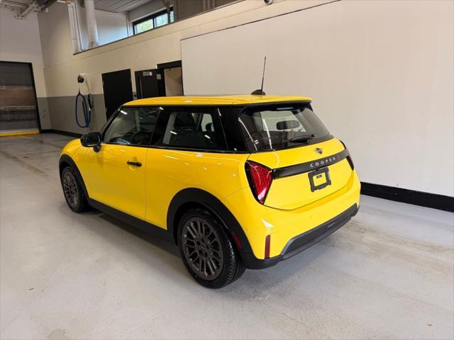 new 2025 MINI Hardtop car