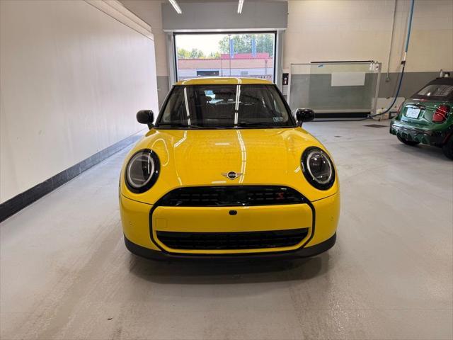 new 2025 MINI Hardtop car