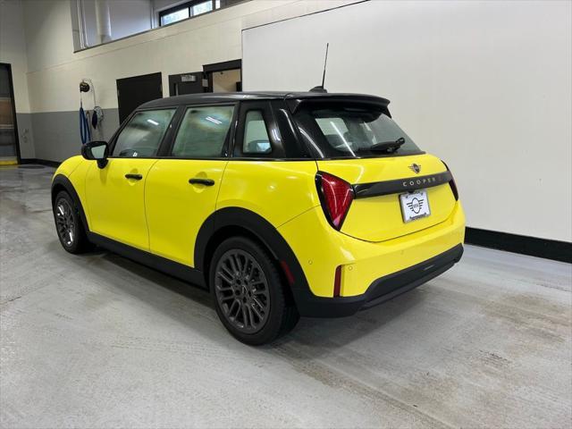 used 2025 MINI Hardtop car, priced at $29,900