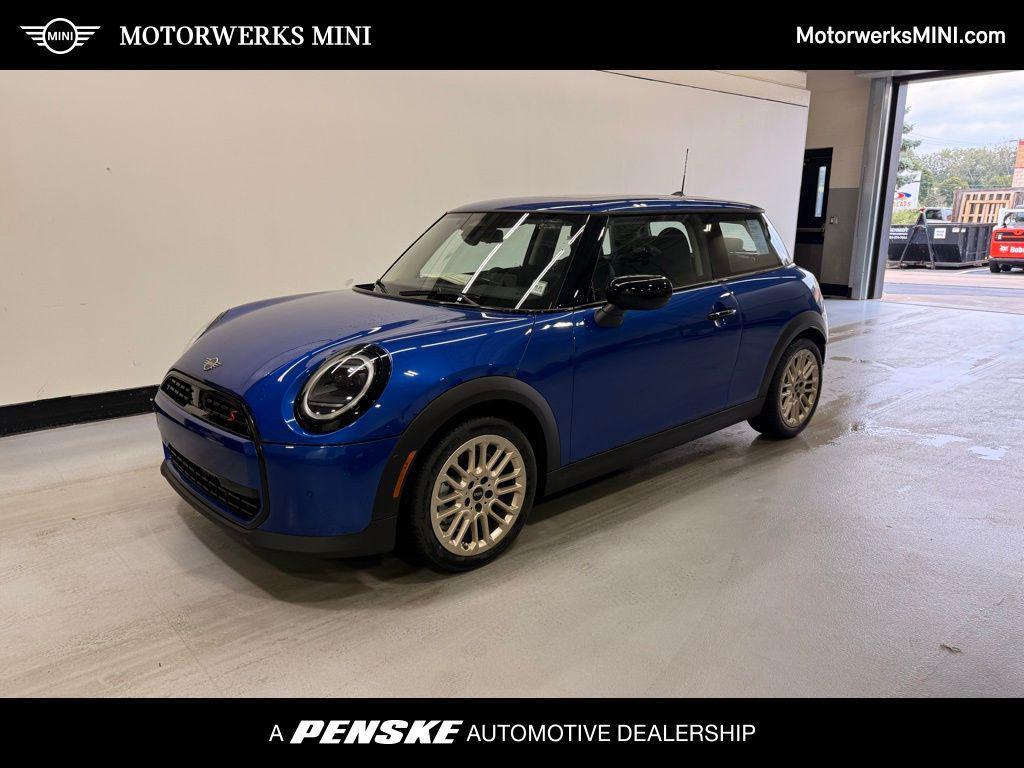 new 2025 MINI Hardtop car