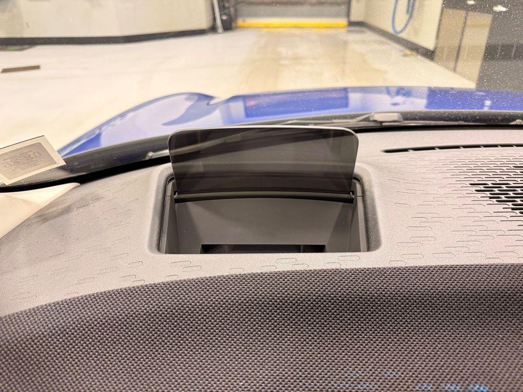 new 2025 MINI Hardtop car
