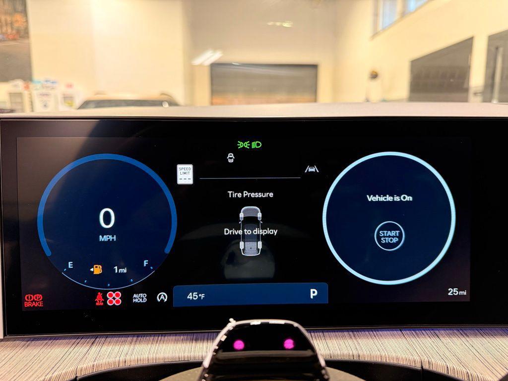 used 2024 Hyundai Santa Fe car, priced at $41,999