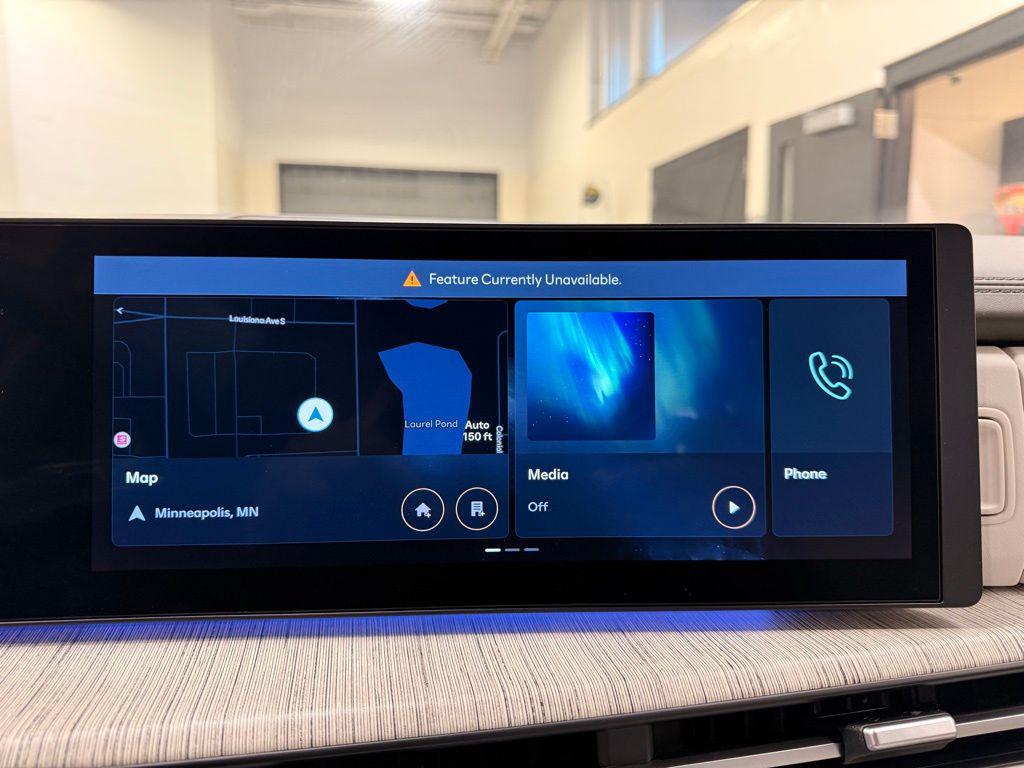 used 2024 Hyundai Santa Fe car, priced at $41,999