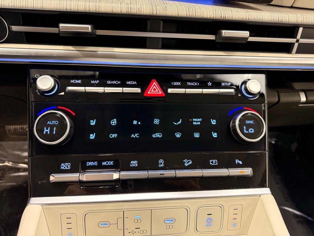 used 2024 Hyundai Santa Fe car, priced at $41,999