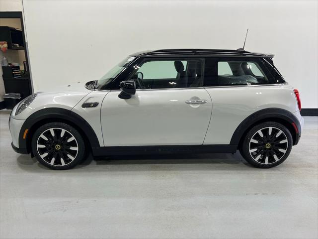 used 2022 MINI Hardtop car, priced at $22,500