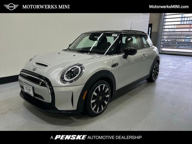 used 2022 MINI Hardtop car, priced at $22,500