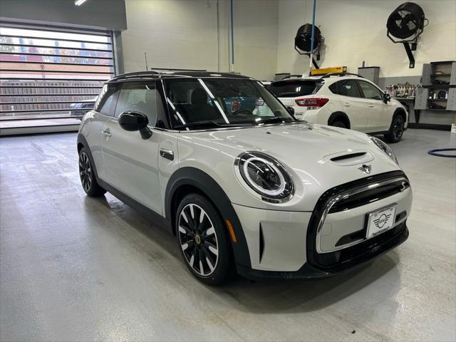 used 2022 MINI Hardtop car, priced at $22,500