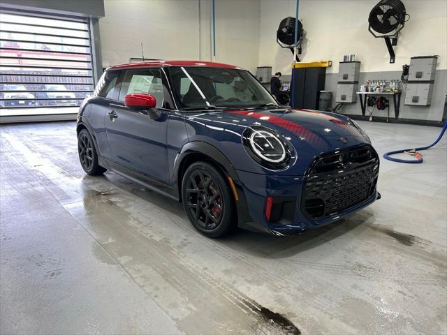 new 2025 MINI Hardtop car, priced at $43,595