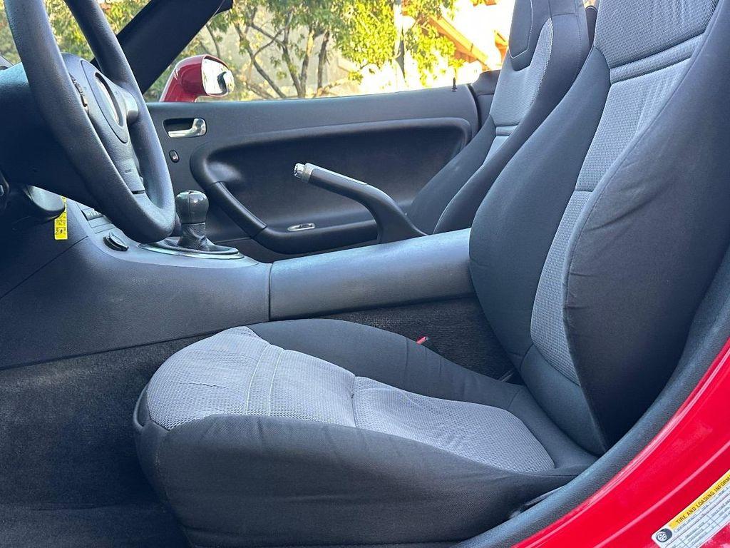 used 2007 Pontiac Solstice car, priced at $10,600