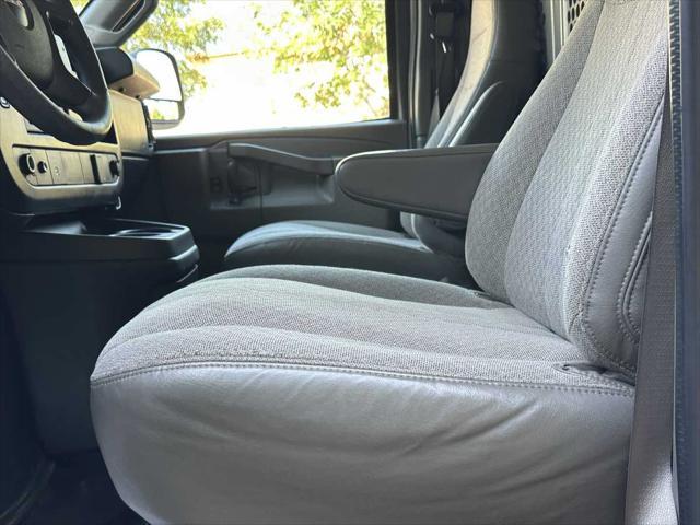used 2016 GMC Savana 3500 car, priced at $12,000