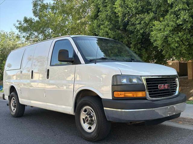 used 2016 GMC Savana 3500 car, priced at $12,000