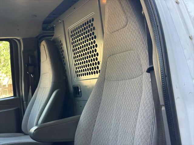 used 2016 GMC Savana 3500 car, priced at $12,000