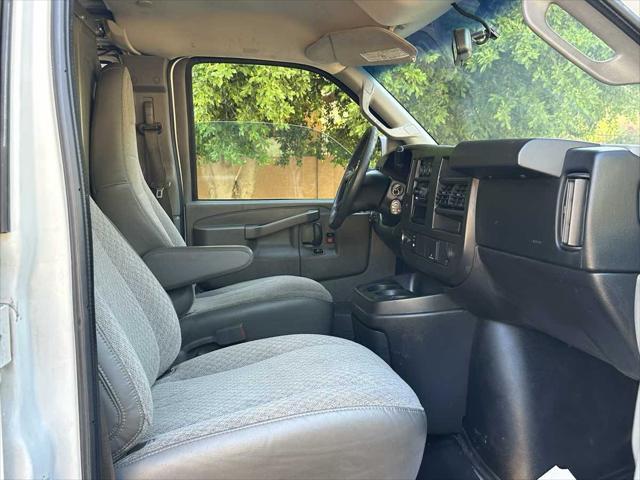 used 2016 GMC Savana 3500 car, priced at $12,000