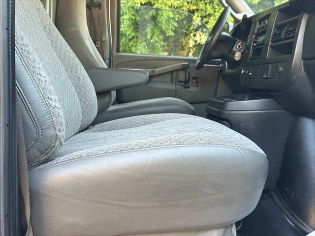 used 2016 GMC Savana 3500 car, priced at $12,000