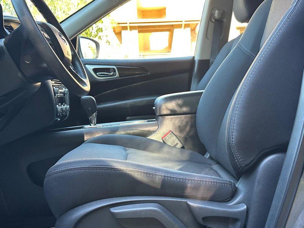 used 2019 Nissan Pathfinder car, priced at $14,000