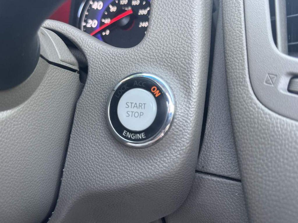 used 2009 INFINITI G37 car, priced at $12,000