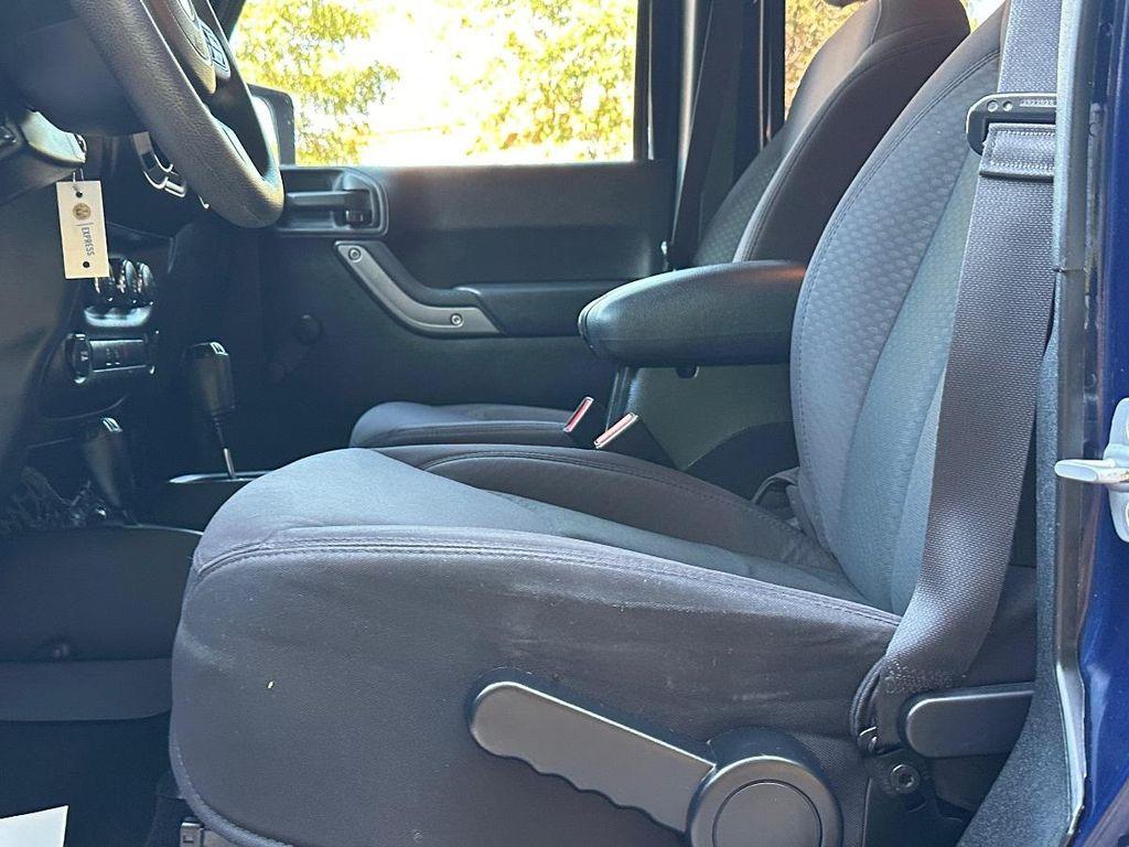 used 2013 Jeep Wrangler Unlimited car, priced at $13,000
