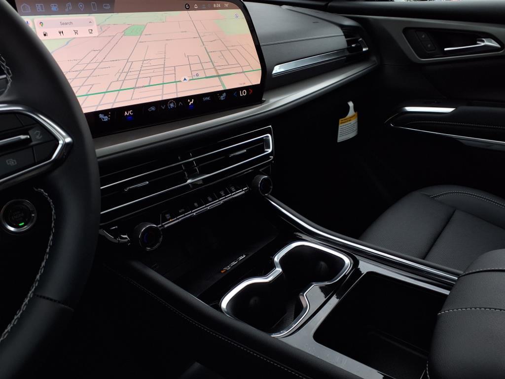 new 2025 Chevrolet Traverse car, priced at $44,970