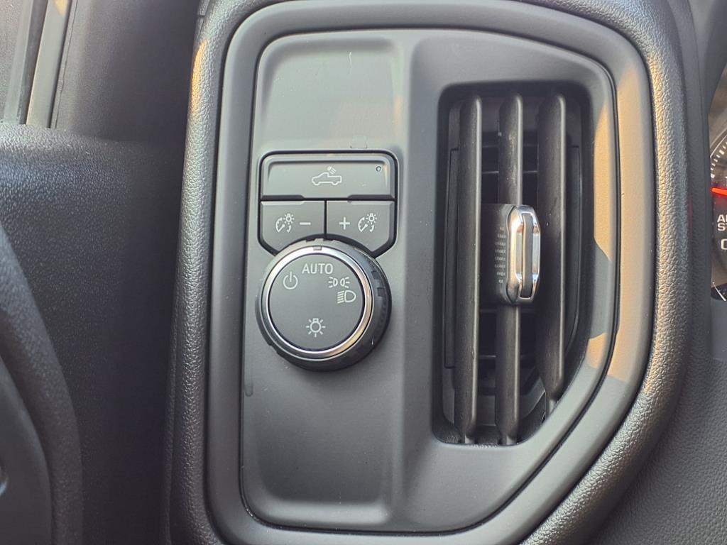used 2024 Chevrolet Silverado 1500 car, priced at $32,990