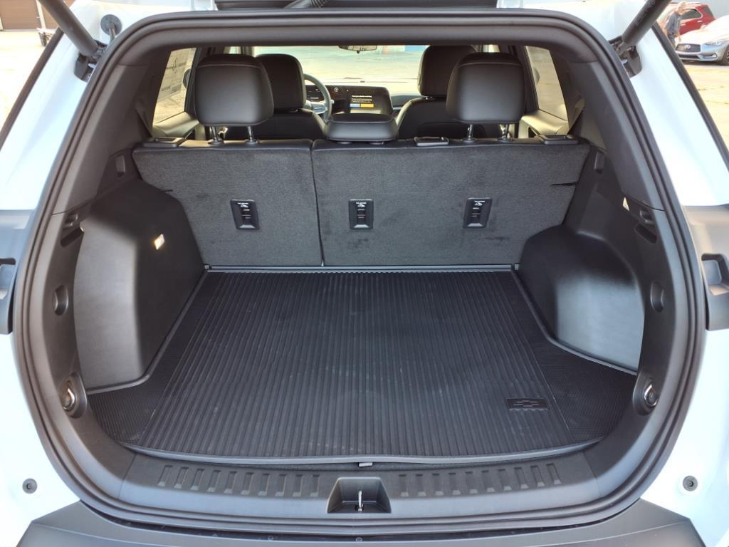 new 2026 Chevrolet Equinox car, priced at $32,570