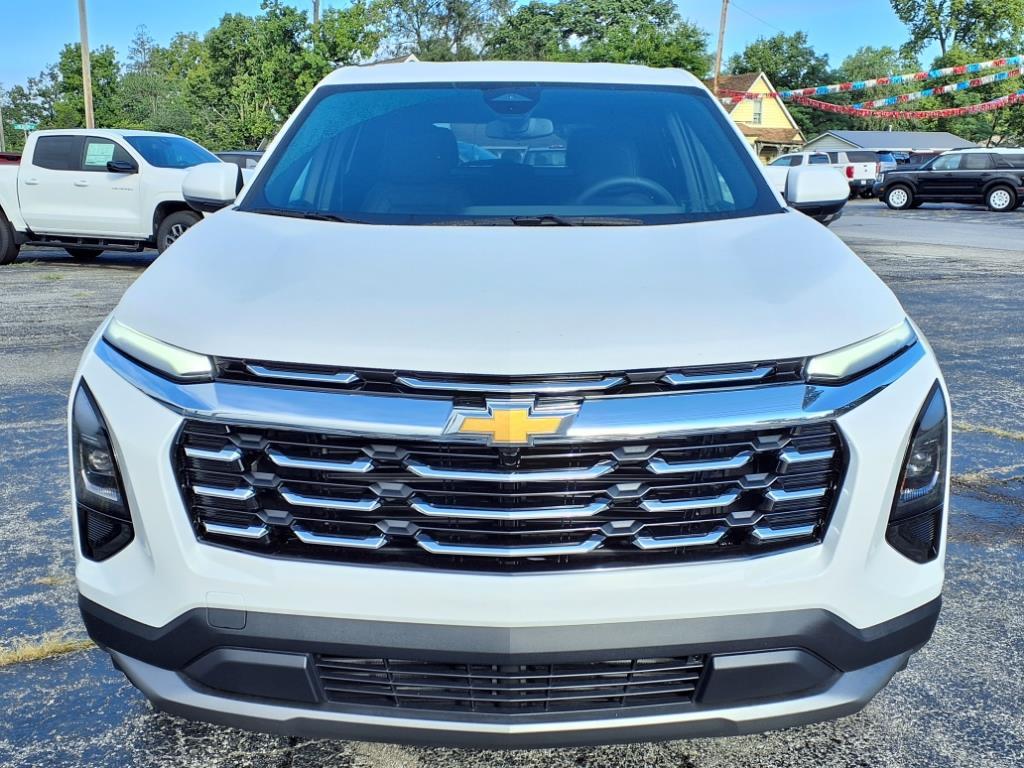 new 2026 Chevrolet Equinox car, priced at $32,570