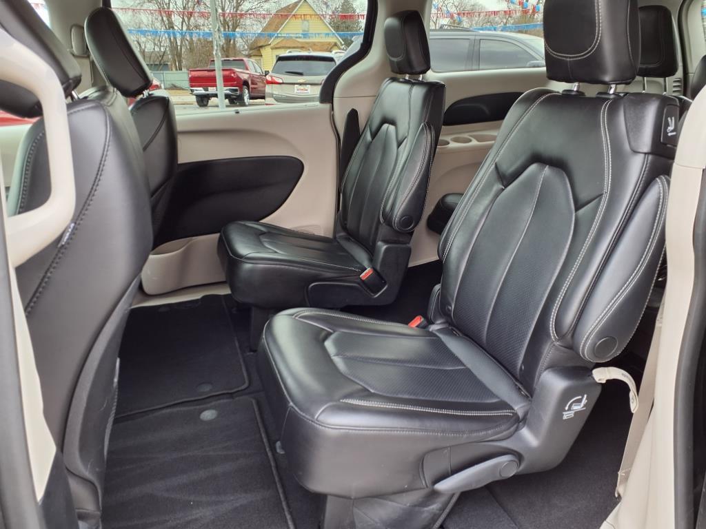 used 2023 Chrysler Pacifica car, priced at $24,955