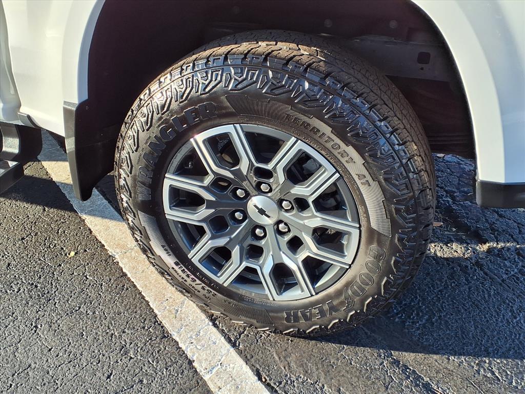 used 2023 Chevrolet Colorado car, priced at $36,990