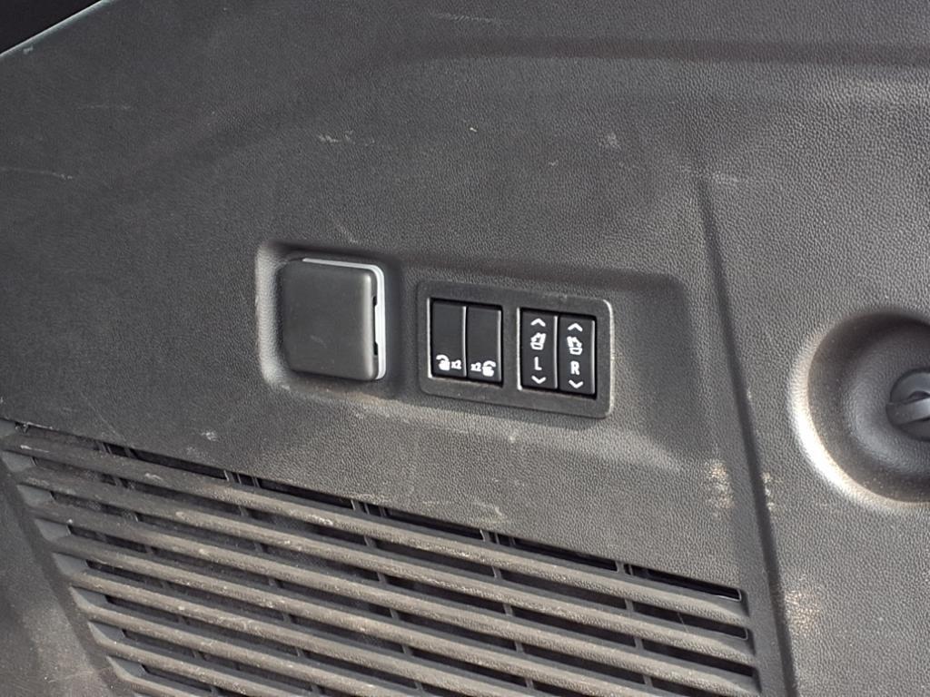 used 2021 Chevrolet Suburban car, priced at $66,971