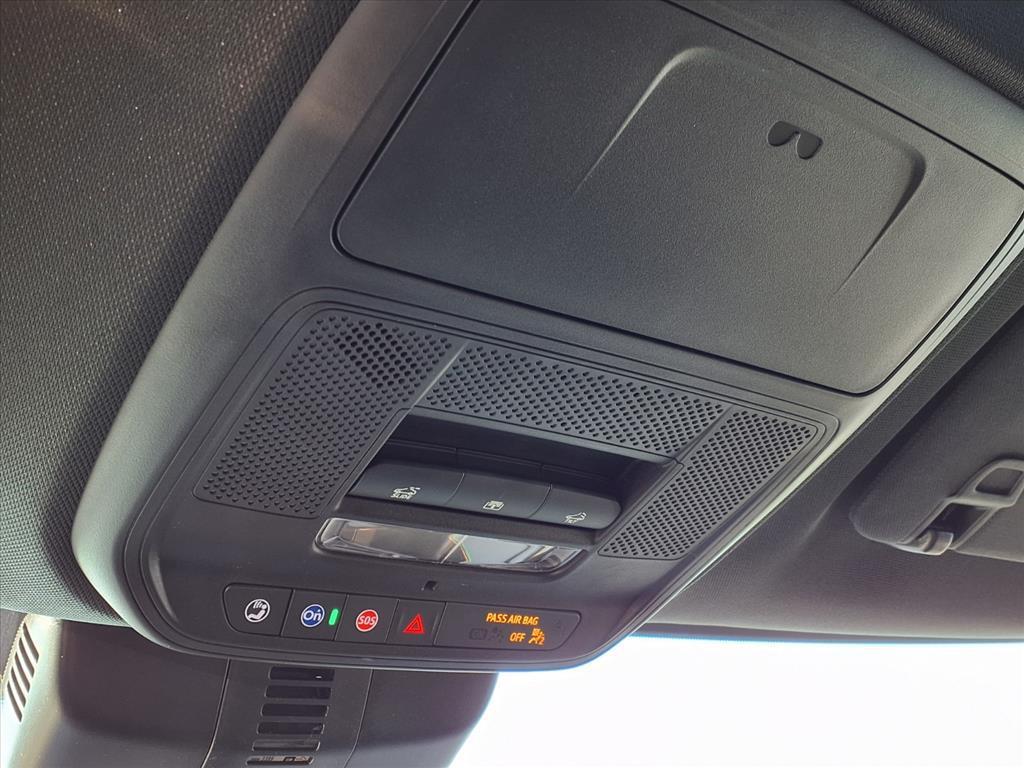 new 2026 Chevrolet Traverse car, priced at $54,340