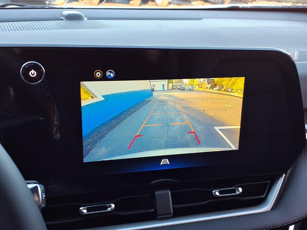 new 2026 Chevrolet Equinox car, priced at $33,680