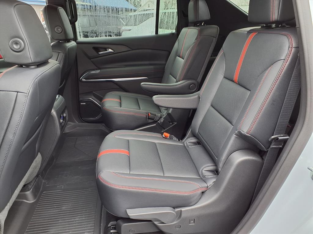 new 2026 Chevrolet Traverse car, priced at $60,715