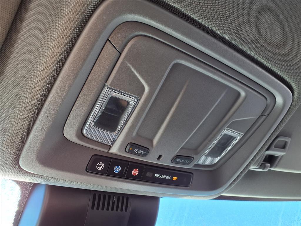 used 2024 Chevrolet Silverado 1500 car, priced at $31,404