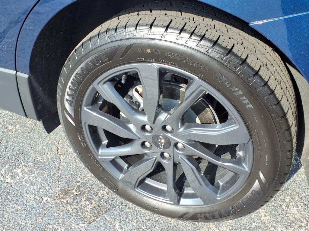 used 2022 Chevrolet Equinox car, priced at $23,990