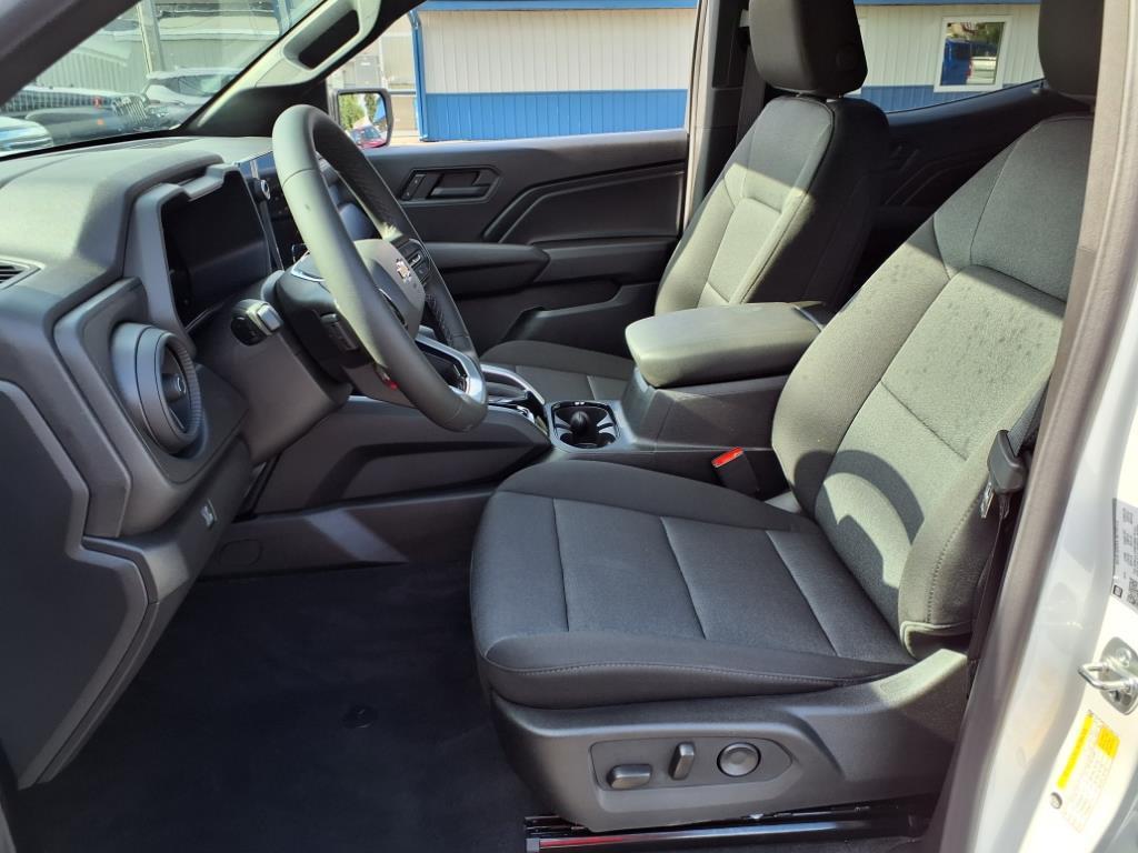 new 2025 Chevrolet Colorado car, priced at $34,220