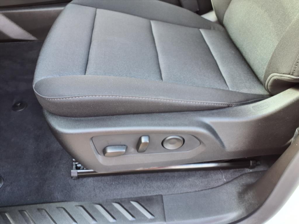 new 2025 Chevrolet Colorado car, priced at $34,220