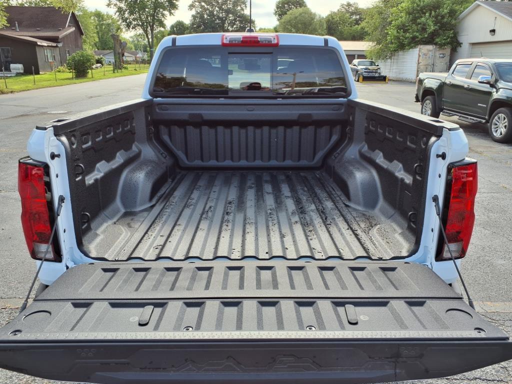 new 2025 Chevrolet Colorado car, priced at $34,220