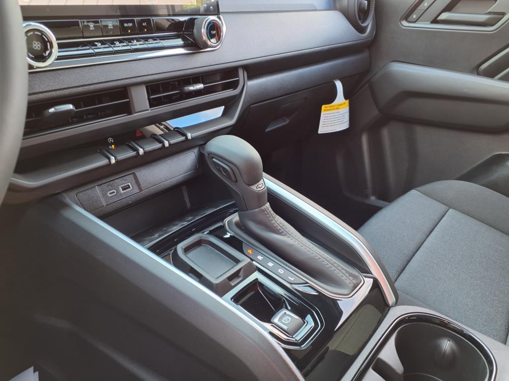 new 2025 Chevrolet Colorado car, priced at $34,220