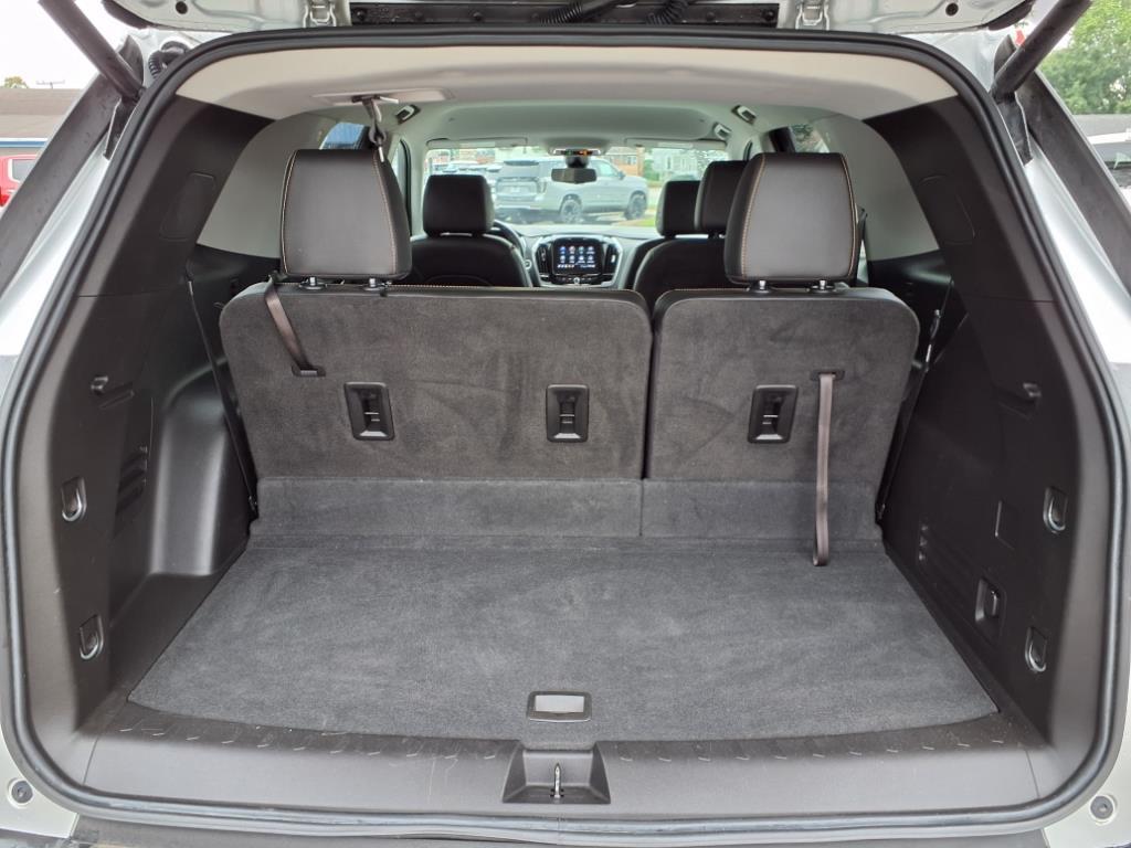 used 2020 Chevrolet Traverse car, priced at $32,990