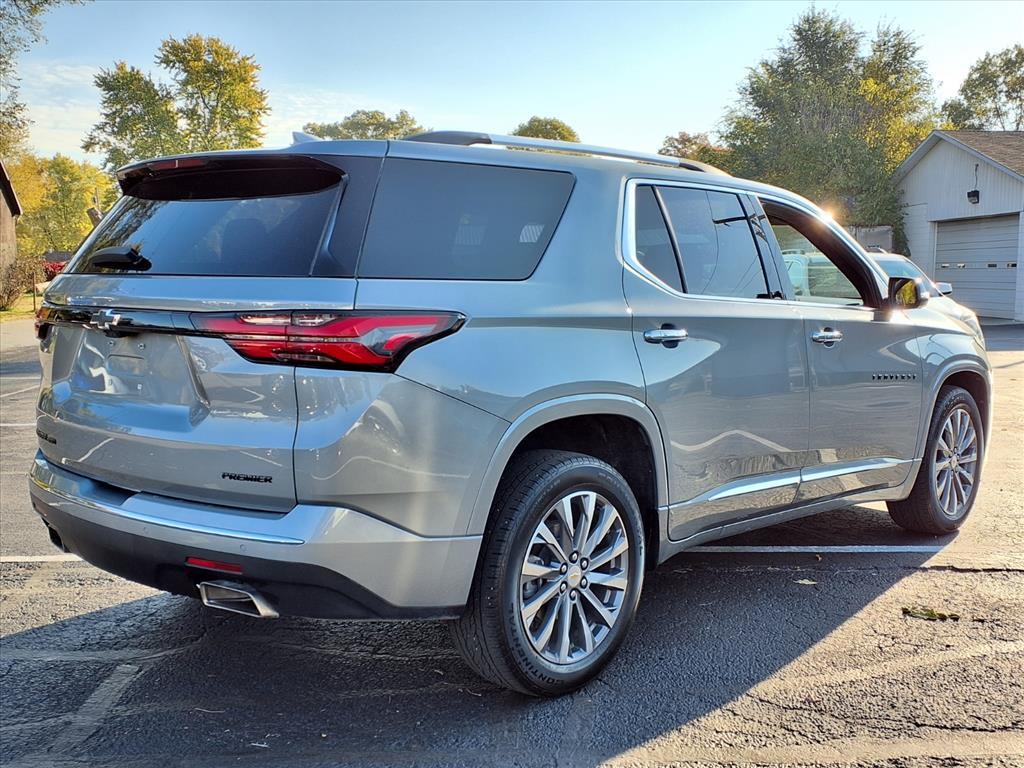 used 2023 Chevrolet Traverse car, priced at $37,519