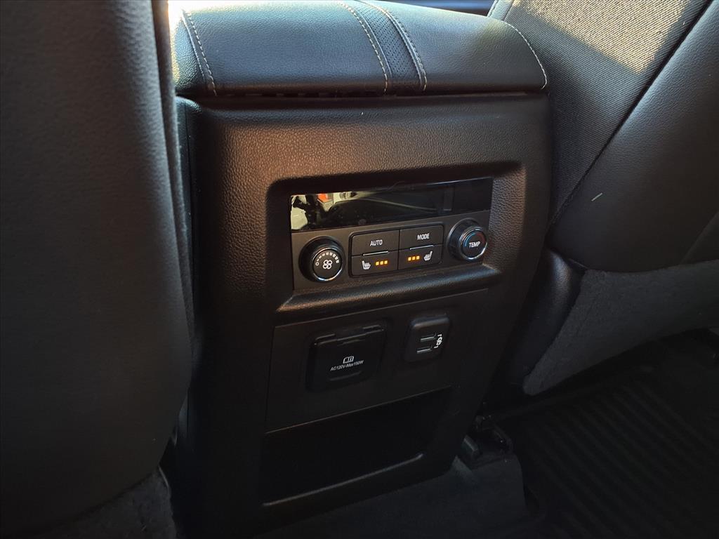 used 2023 Chevrolet Traverse car, priced at $37,519