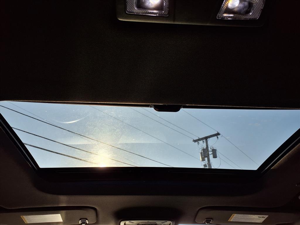 used 2023 Chevrolet Traverse car, priced at $37,519